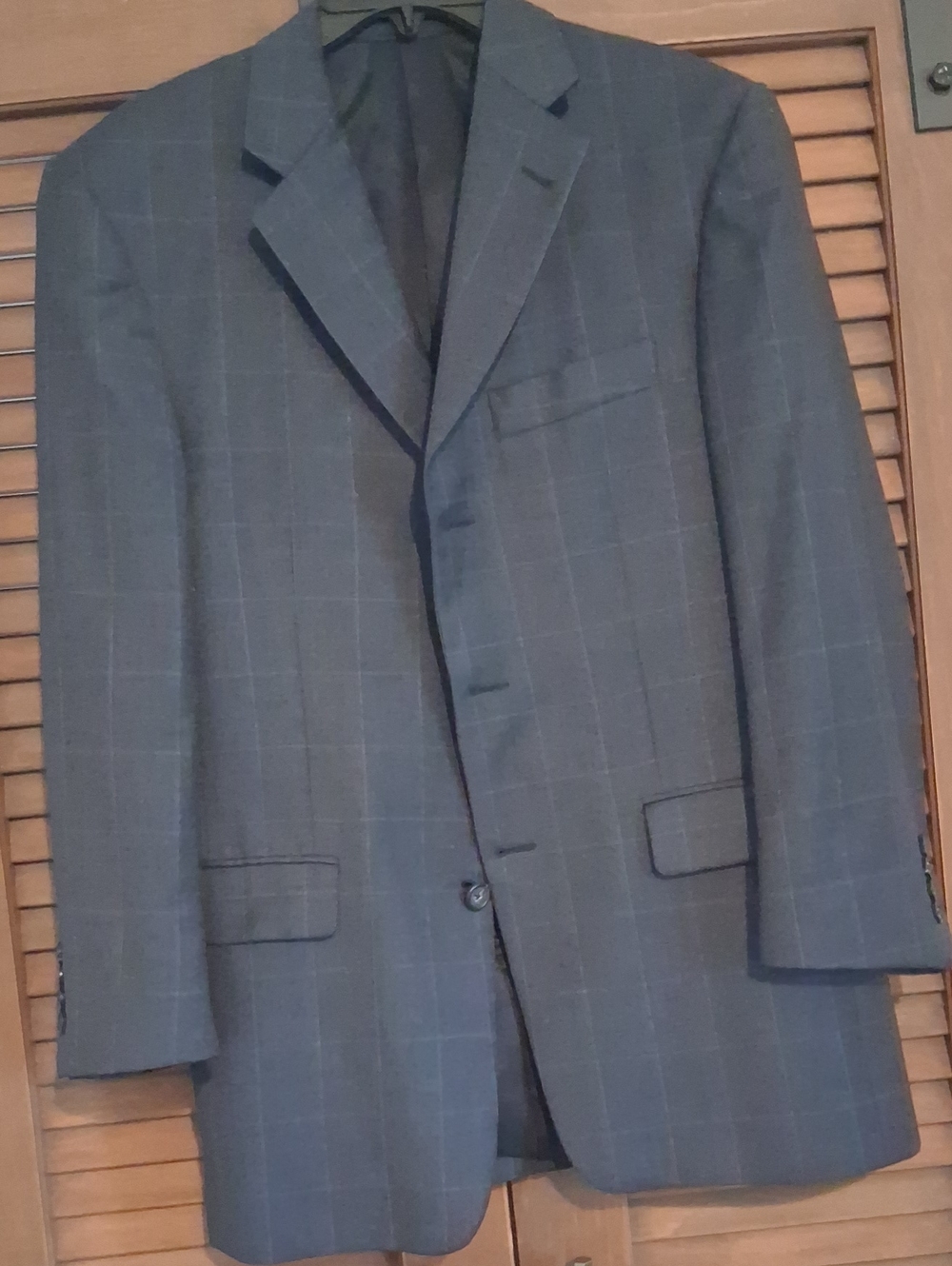 Authentic 80's Burberry Men's Plaid Sport Coat in Gray Like New